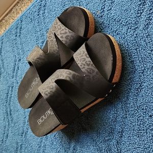 Boutique by Corky’s Zipadee in Black Leopard Wedge 9 NWOT